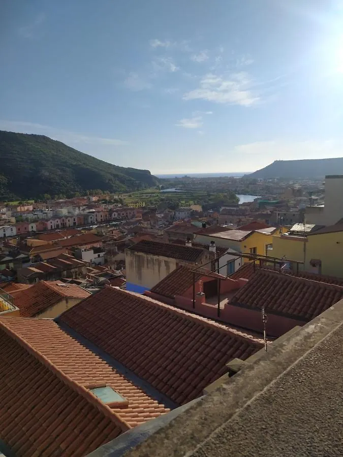 La Casa Sulla Piazza Apartamento Bosa