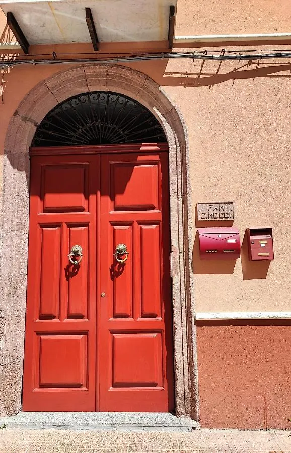 La Casa Sulla Piazza Apartamento Bosa 0*,